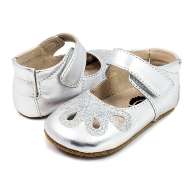 Baby girls leather mary jane shoe in silver glitter with flower toe