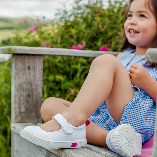 SKIP Sneaker | White