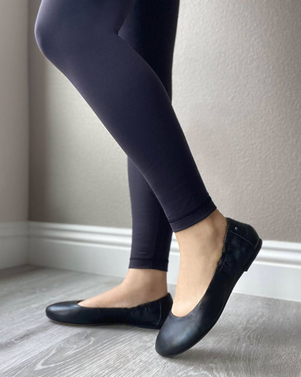 POLILLA Ballet Flat (Women) | Black